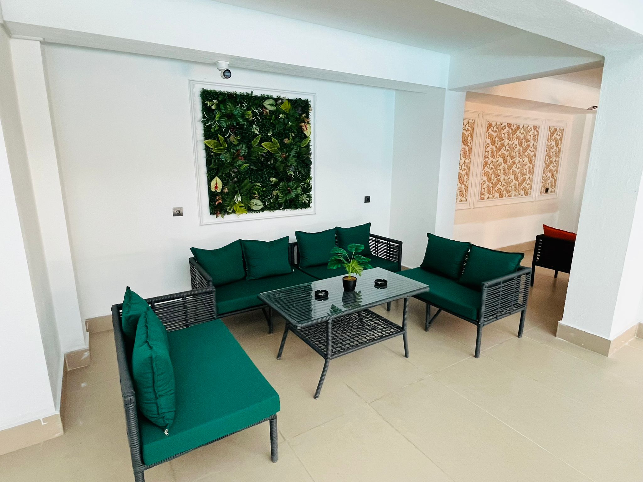Cesur Emlak'tan Havuzlu Eşyalı Satılık 1+1 Daire Ref.Kodu:7241