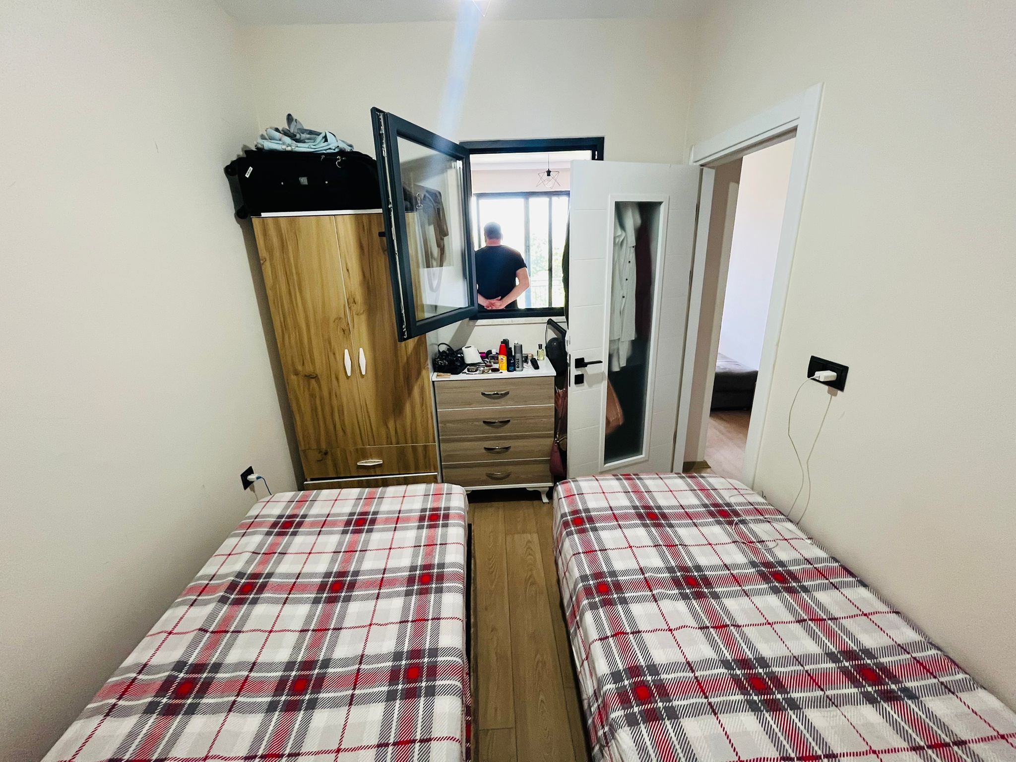 Cesur Emlak'tan Havuzlu Eşyalı Satılık 1+1 Daire Ref.Kodu:7241