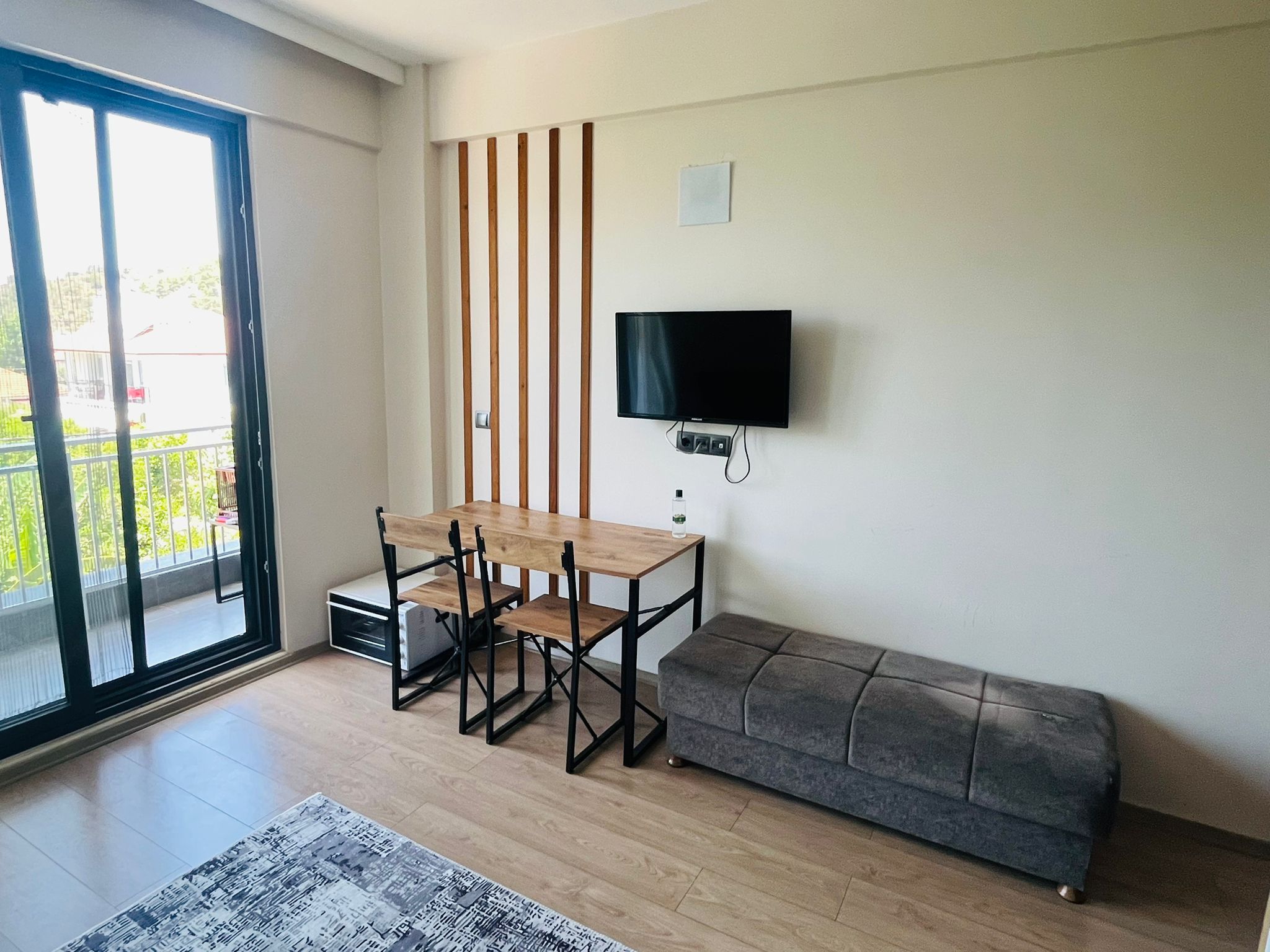 Cesur Emlak'tan Havuzlu Eşyalı Satılık 1+1 Daire Ref.Kodu:7241