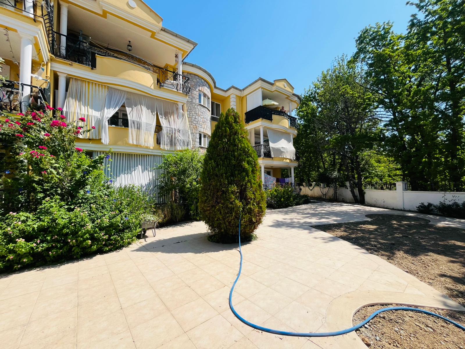 Eşsiz Günlük Ormanı İçerisinde 2+1 Eşyalı DaireRef.Kodu:7273