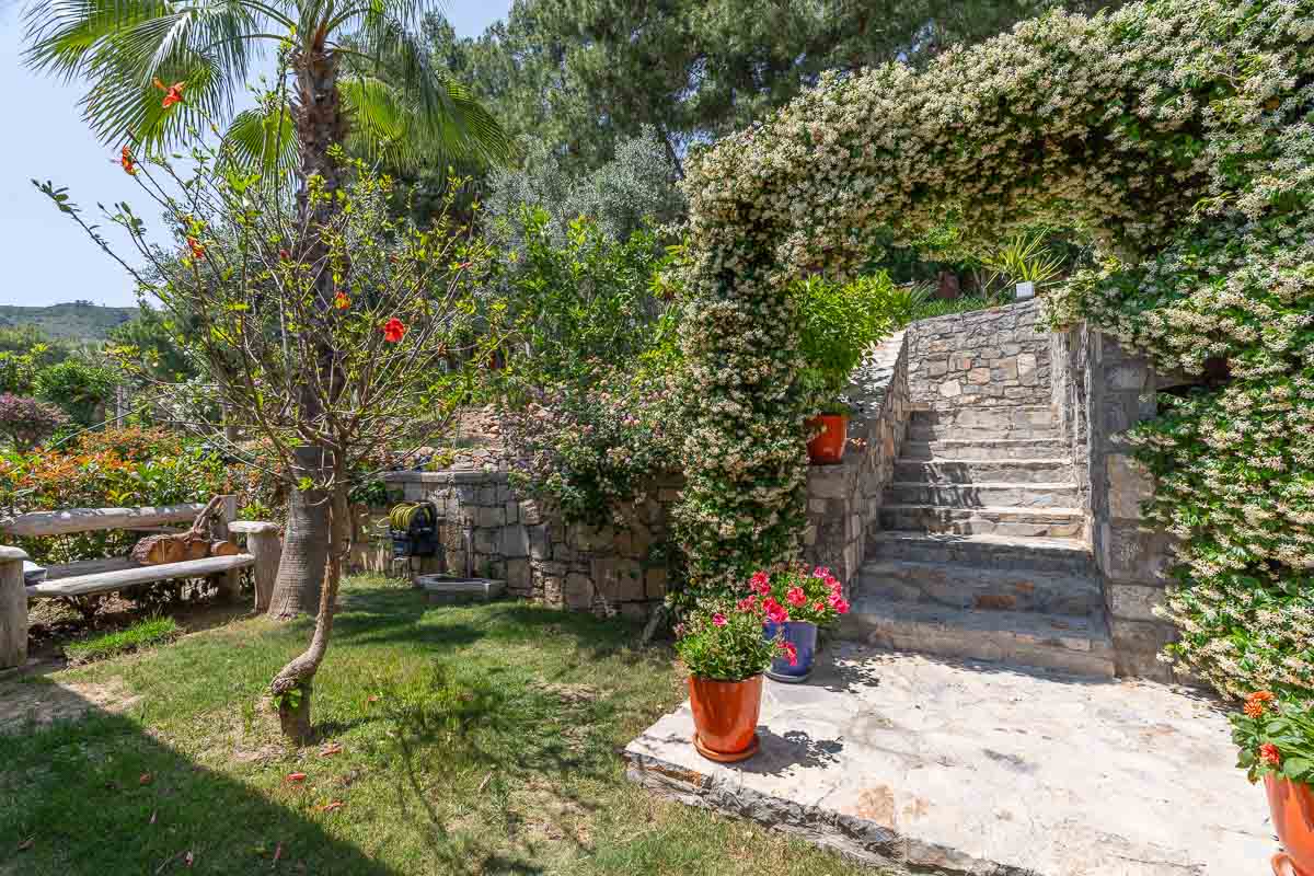 Göcek'te Deniz Manzaralı 4+1 Satılık Villa Redf.Kodu:7275