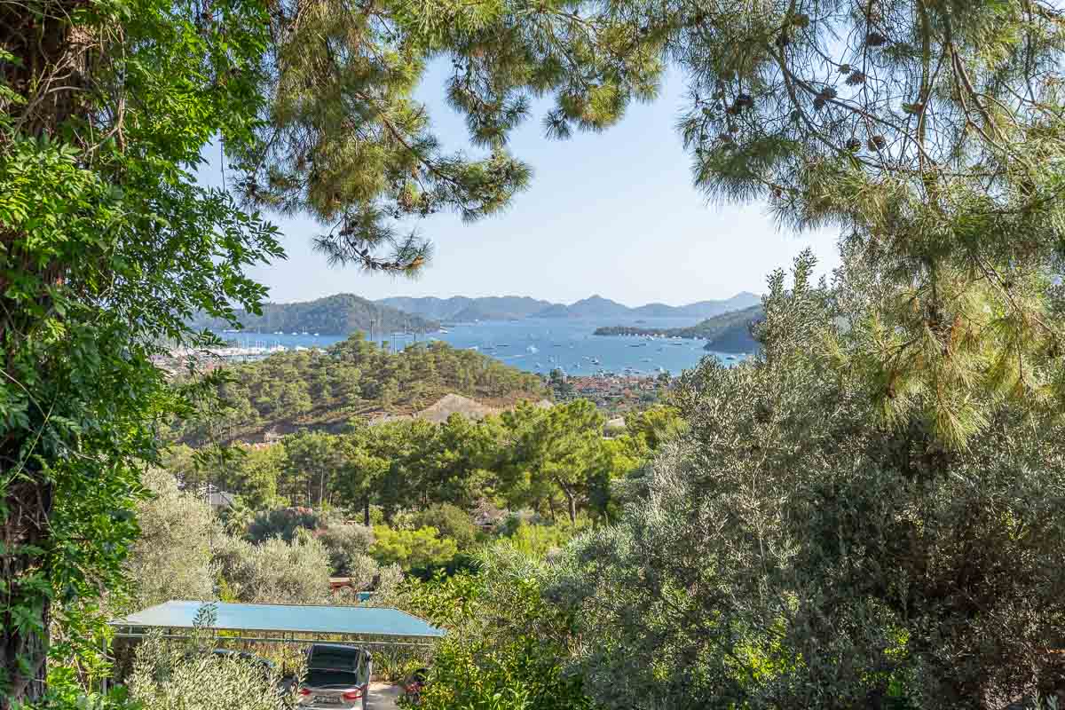Göcek'te Deniz Manzaralı 4+1 Satılık Villa Redf.Kodu:7275
