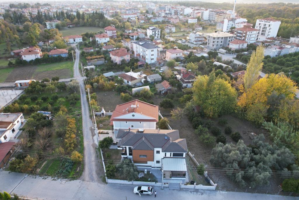 400 m² Arsa Üzerinde 280 m² Kullanımlı Havuzlu Lüks Villa – Dalaman