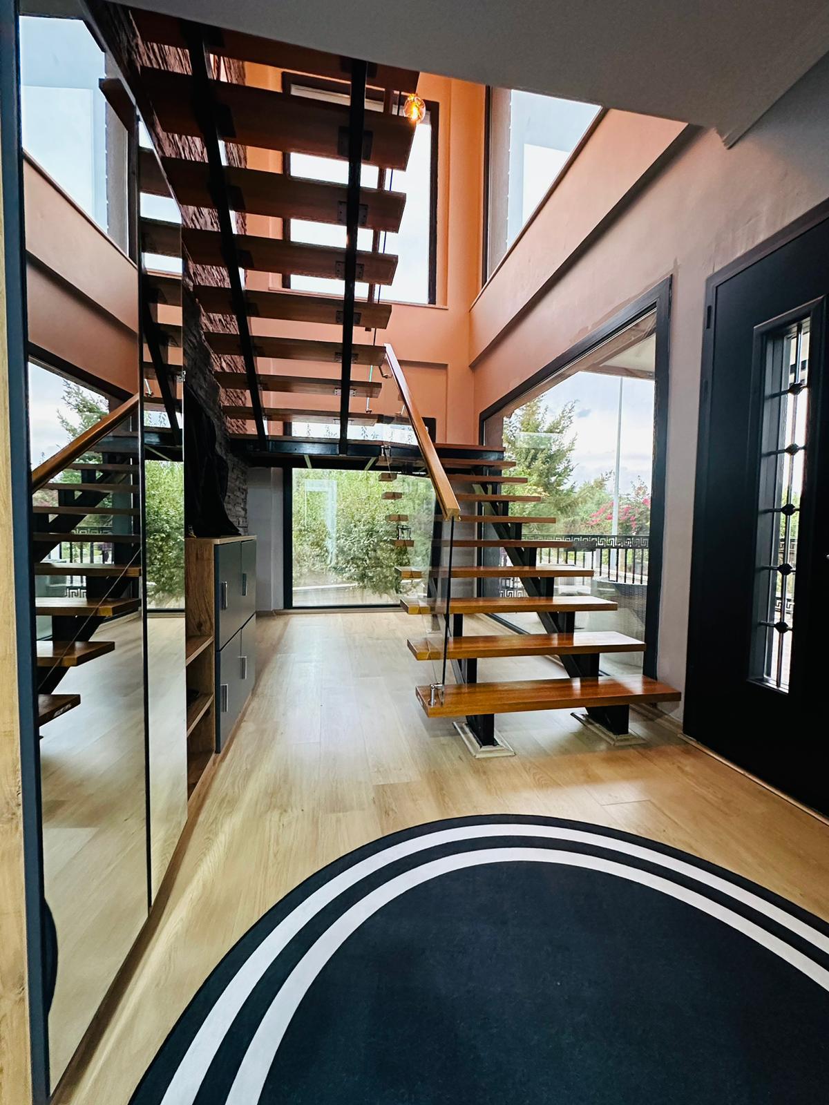 400 m² Arsa Üzerinde 280 m² Kullanımlı Havuzlu Lüks Villa – Dalaman