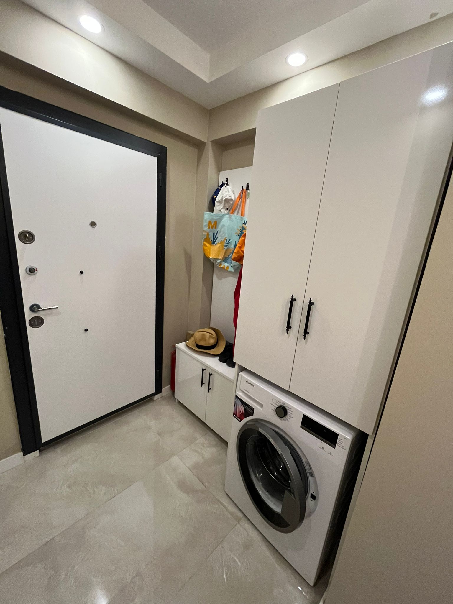 KAPALI MUTFAK Çok Geniş İster Eşyalı İster Boş Satılık Daire