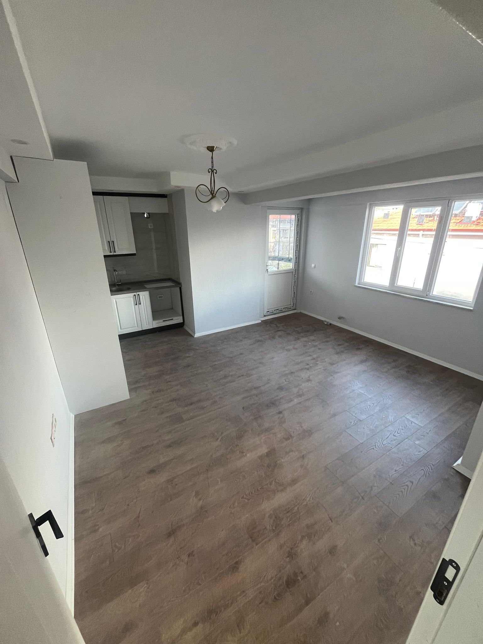 Dalaman Merkezde Kiralık 2+1 Aile Apartmanı Vestiyerli