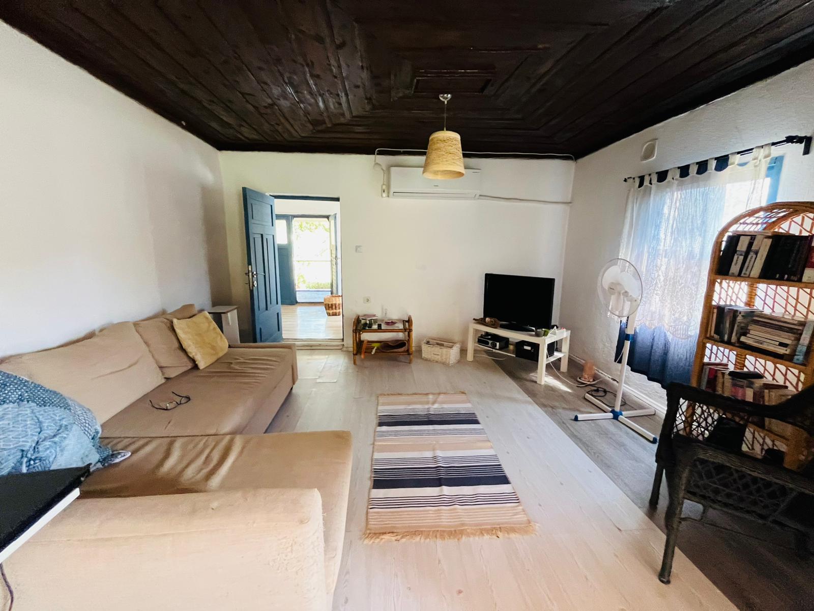 Güzelyurtta Satılık 1 Dönüm İçerisinde Müstakil Ev Ref.Kodu:7305