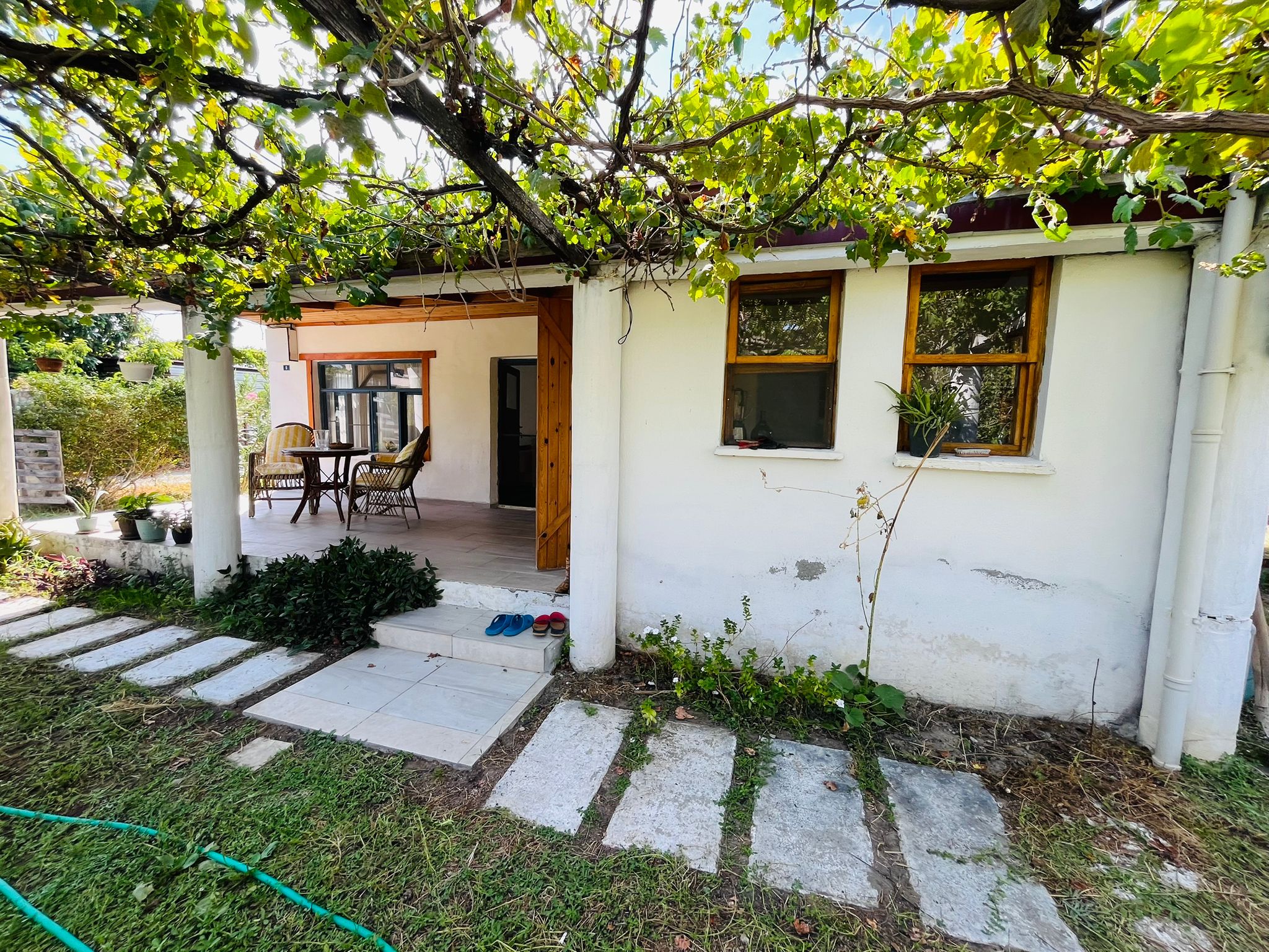 Güzelyurtta Satılık 1 Dönüm İçerisinde Müstakil Ev Ref.Kodu:7305