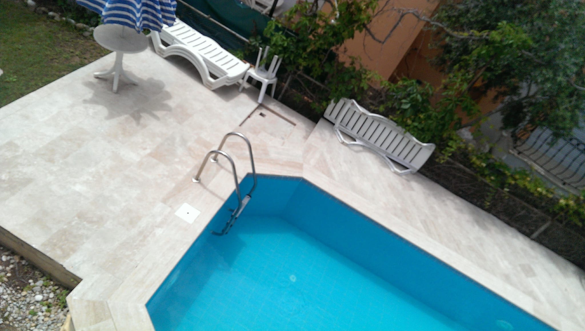 Havuzlu ve Bahçeli Site İçinde Satılık 1+1 Daire – Çalış, Fethiye