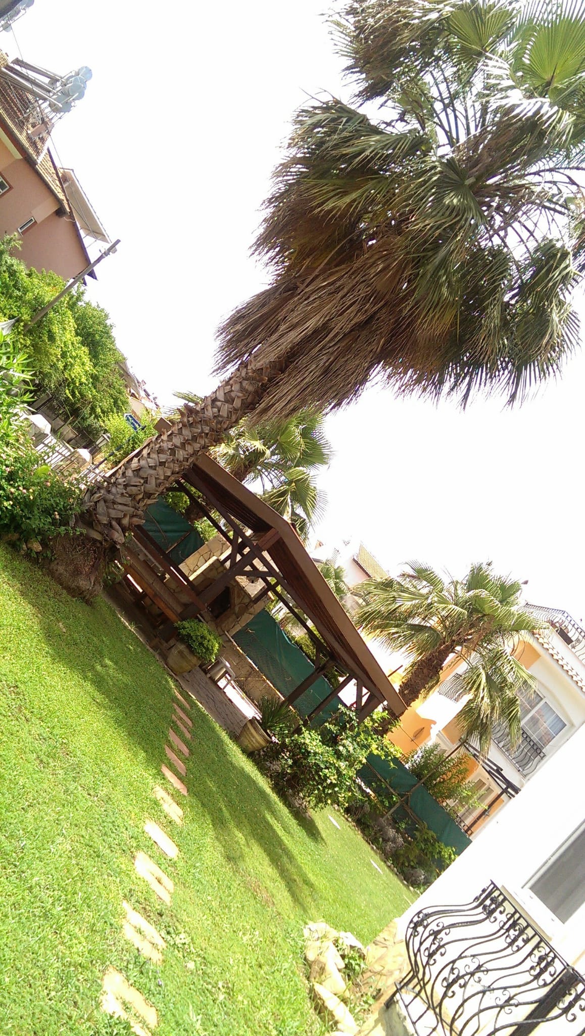 Havuzlu ve Bahçeli Site İçinde Satılık 1+1 Daire – Çalış, Fethiye
