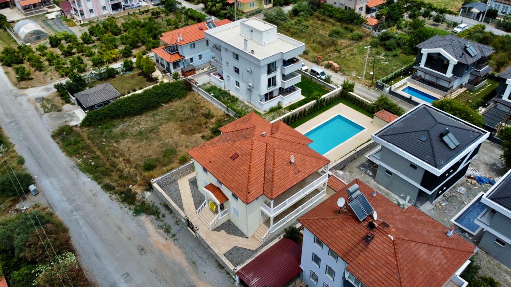 685 m² Arsa İçinde, Özel Havuzlu ve Full Eşyalı Lüks Villa – Dalaman Cesur Emlak 
