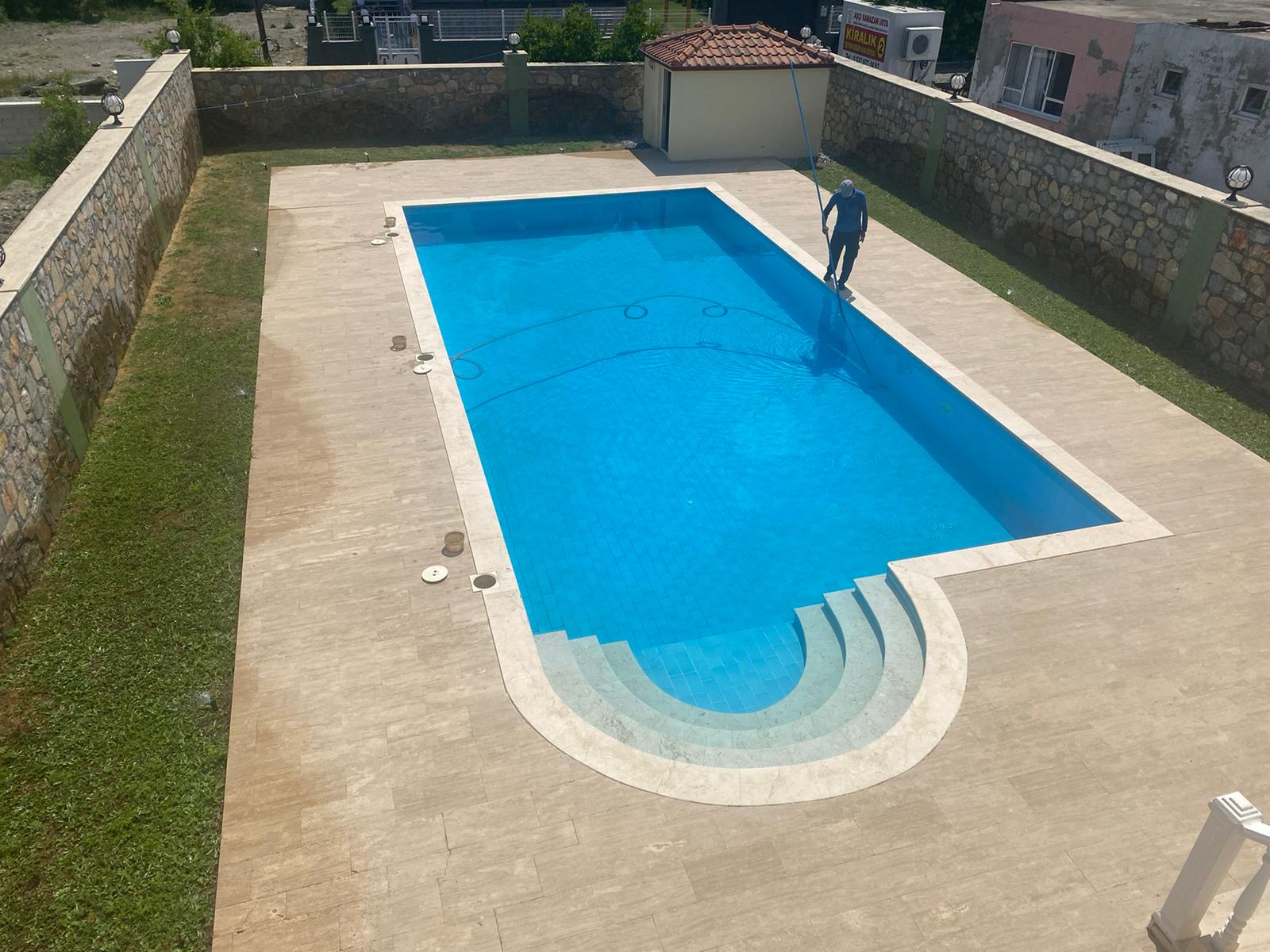 685 m² Arsa İçinde, Özel Havuzlu ve Full Eşyalı Lüks Villa – Dalaman Cesur Emlak 