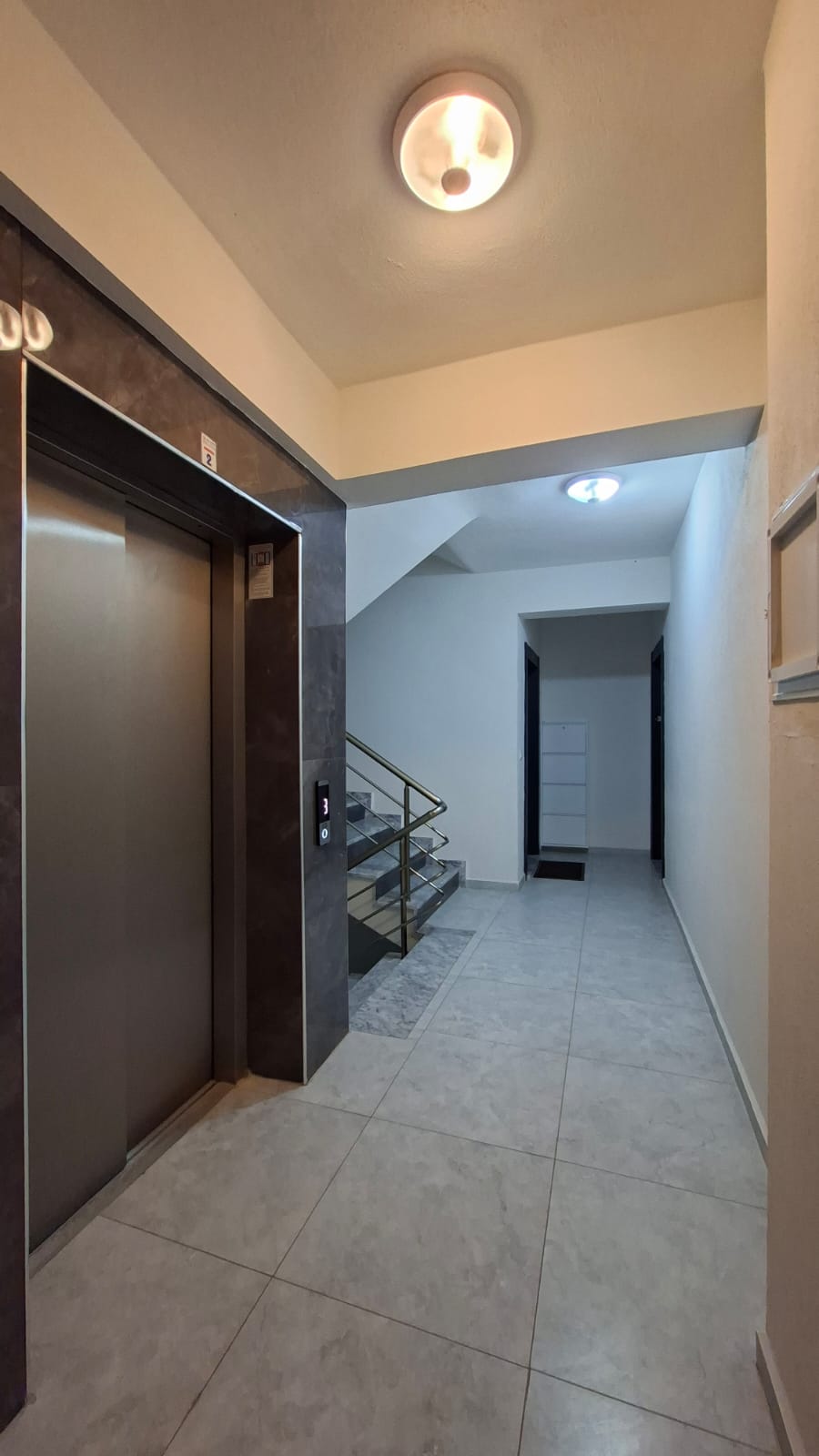 DALAMAN KARAÇALIDA MERKEZİ KONUMDA SATILIK 1+1 ARA KAT DAİRE