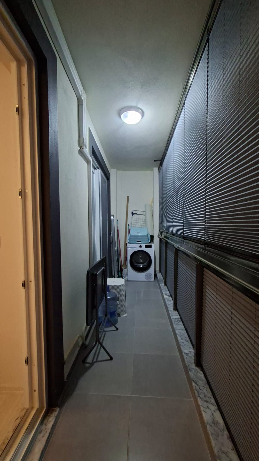 DALAMAN KARAÇALIDA MERKEZİ KONUMDA SATILIK 1+1 ARA KAT DAİRE